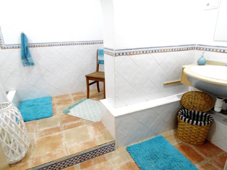 Villa for Sale in Sierrezuela, Malaga 31