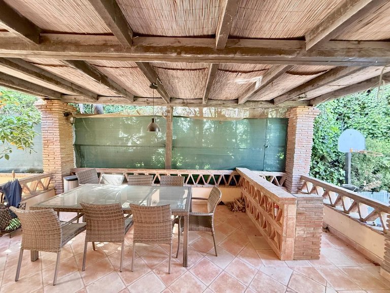 Villa for Sale in Sierrezuela, Malaga 6