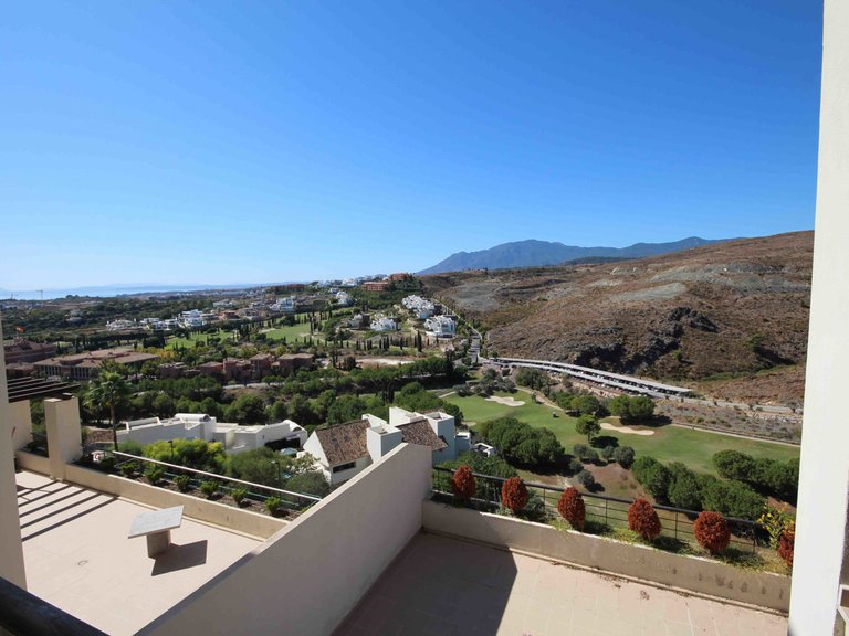 Apartment for Sale in Los Flamingos, Malaga 3