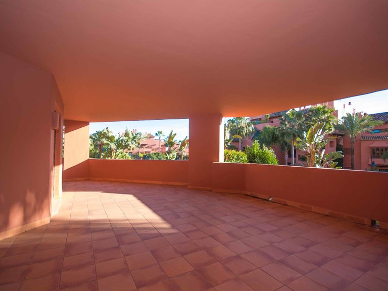 Apartment for Sale in New Golden Mile, Malaga 16