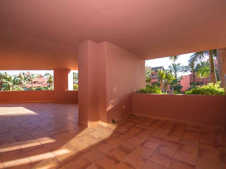Apartment for Sale in New Golden Mile, Malaga 17
