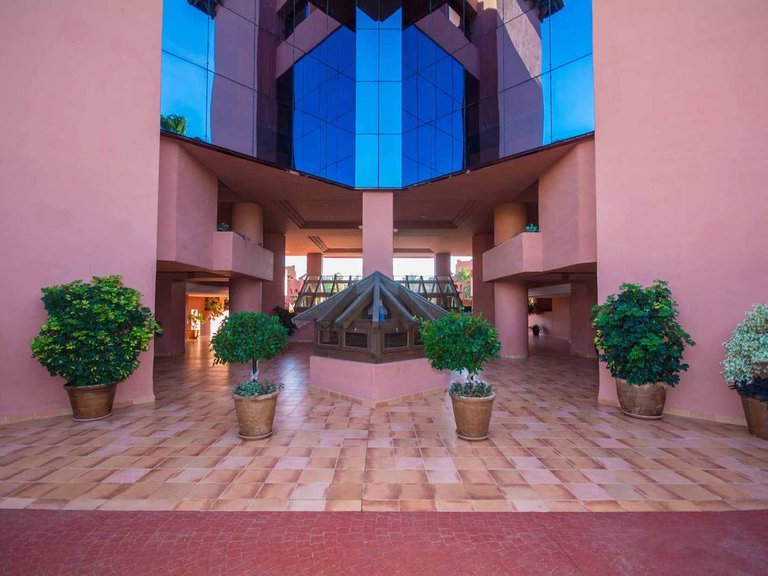 Apartment for Sale in New Golden Mile, Malaga 19