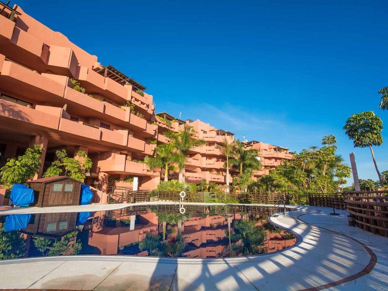 Apartment for Sale in New Golden Mile, Malaga 21
