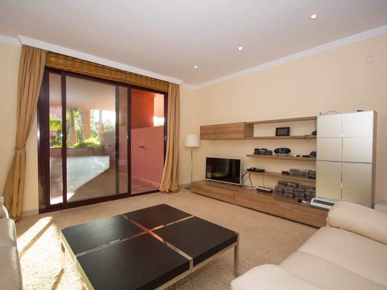 Apartment for Sale in New Golden Mile, Malaga 3