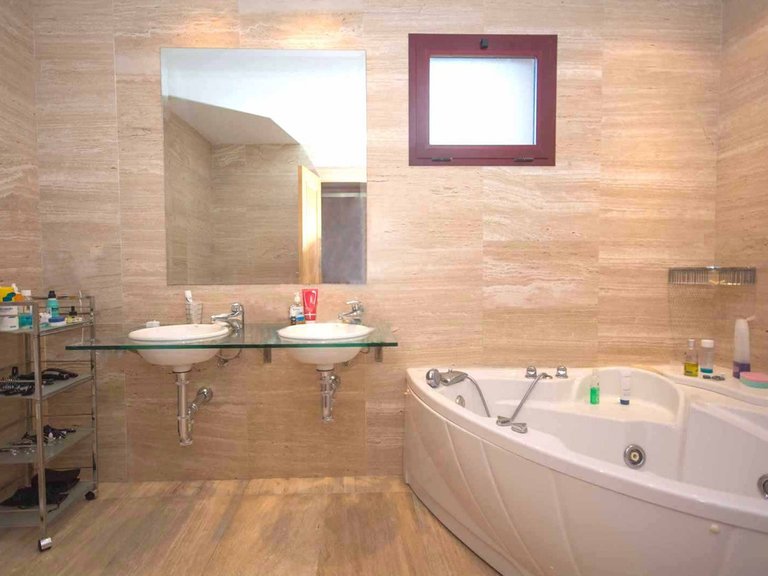 Apartment for Sale in New Golden Mile, Malaga 8