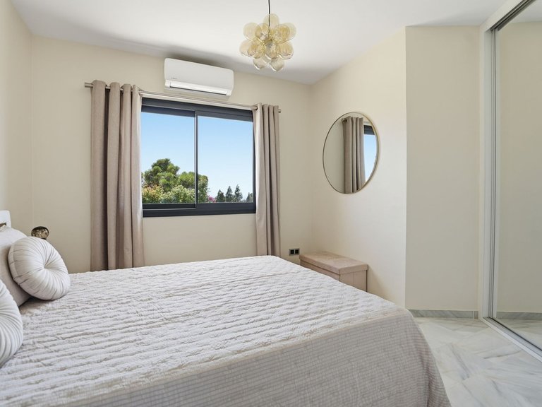 Villa for Sale in El Chaparral, Malaga 33