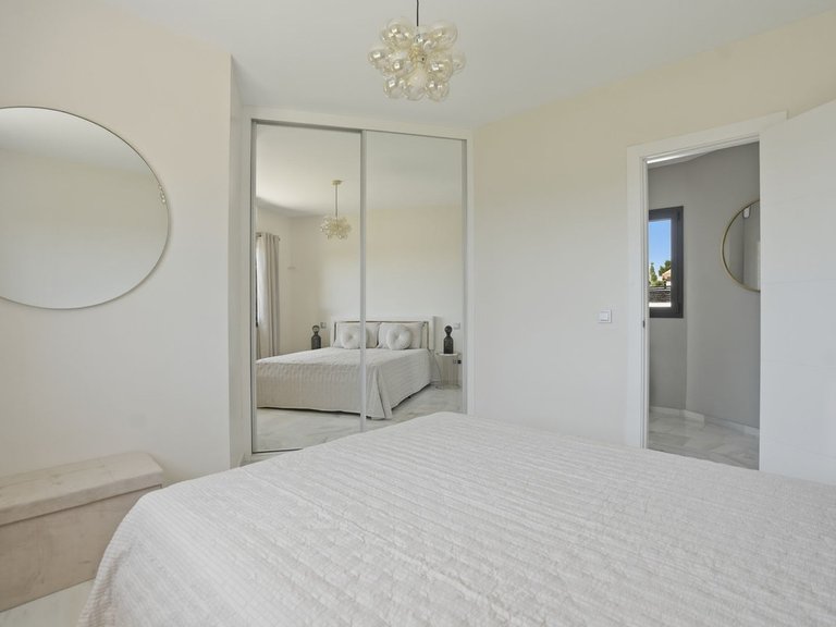 Villa for Sale in El Chaparral, Malaga 34