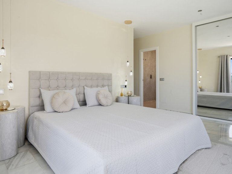 Villa for Sale in El Chaparral, Malaga 42