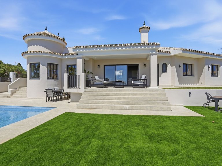 Villa for Sale in El Chaparral, Malaga 48