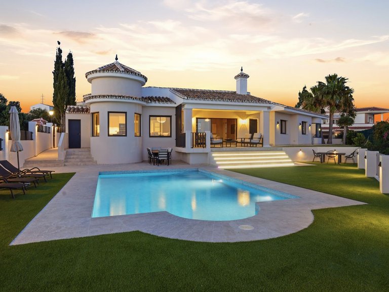 Villa for Sale in El Chaparral, Malaga 54