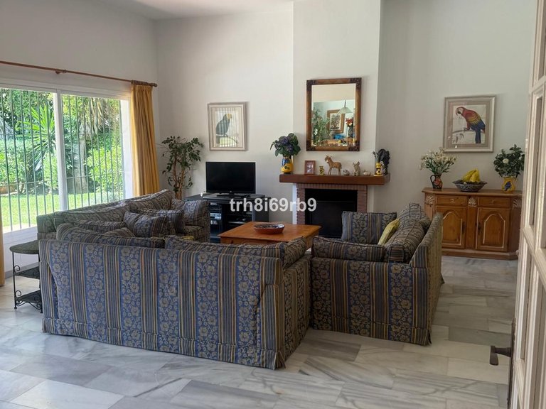 Villa for Sale in Benamara, Malaga 18