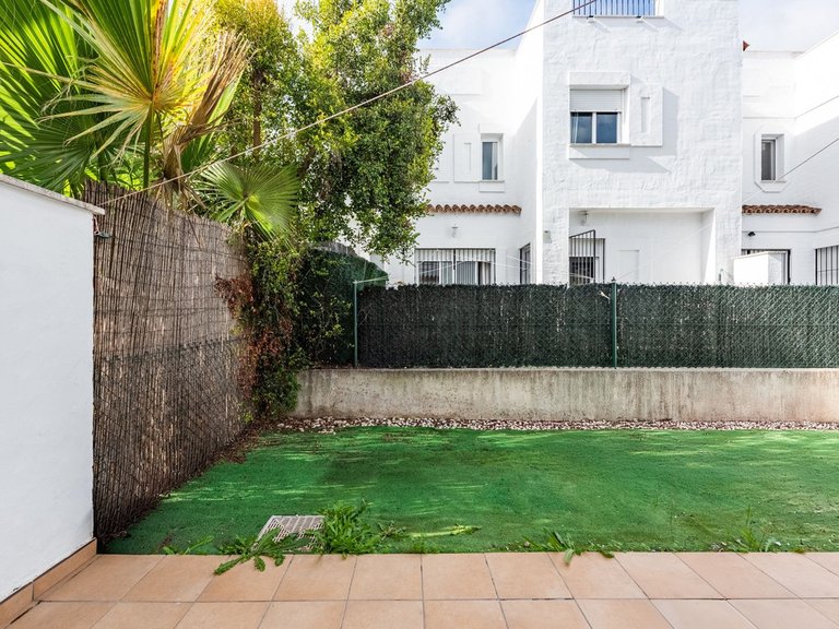 Villa for Sale in Nueva Andalucía, Malaga 14