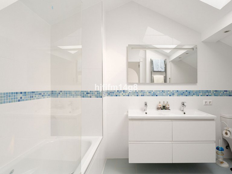 Apartment for Sale in Nueva Andalucía, Malaga 13