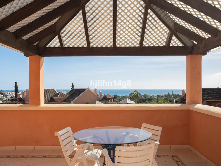 Apartment for Sale in Nueva Andalucía, Malaga 3