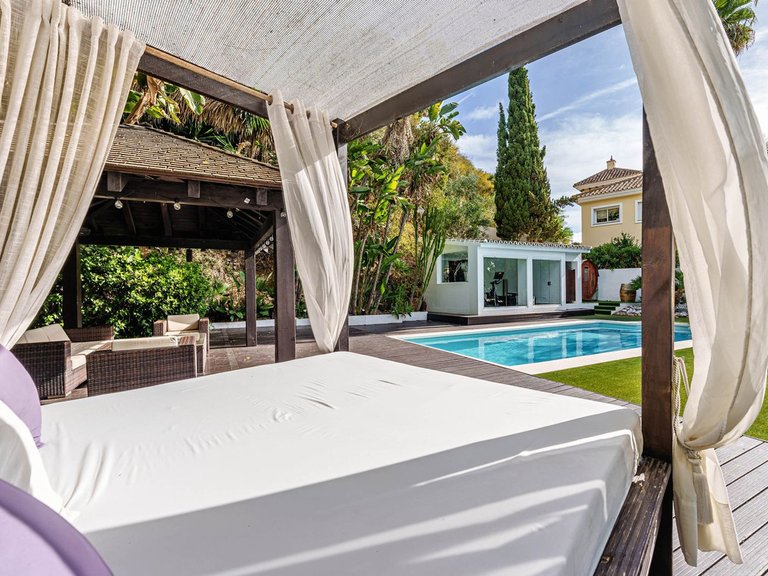 Villa for Sale in El Rosario, Malaga 13