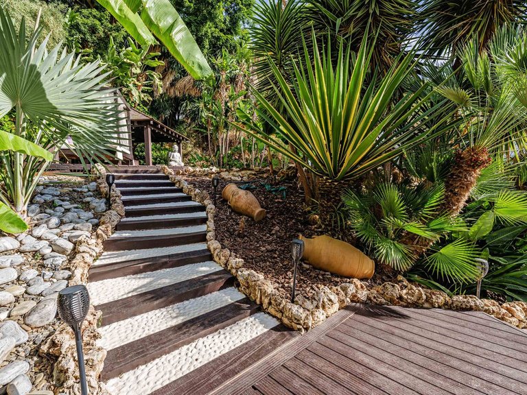 Villa for Sale in El Rosario, Malaga 14