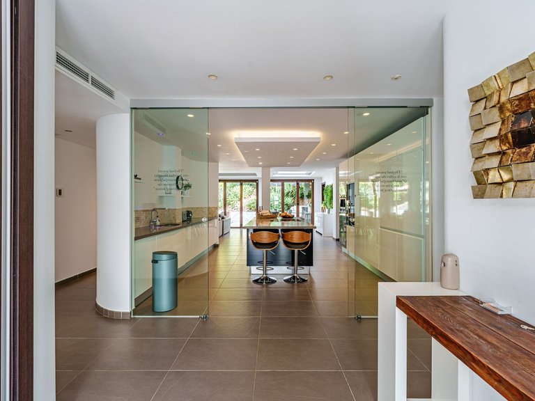 Villa for Sale in El Rosario, Malaga 18