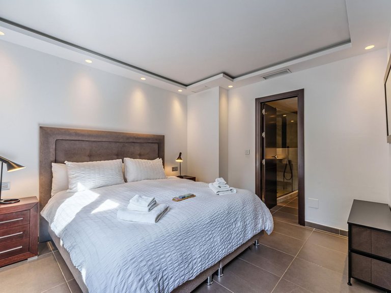 Villa for Sale in El Rosario, Malaga 20