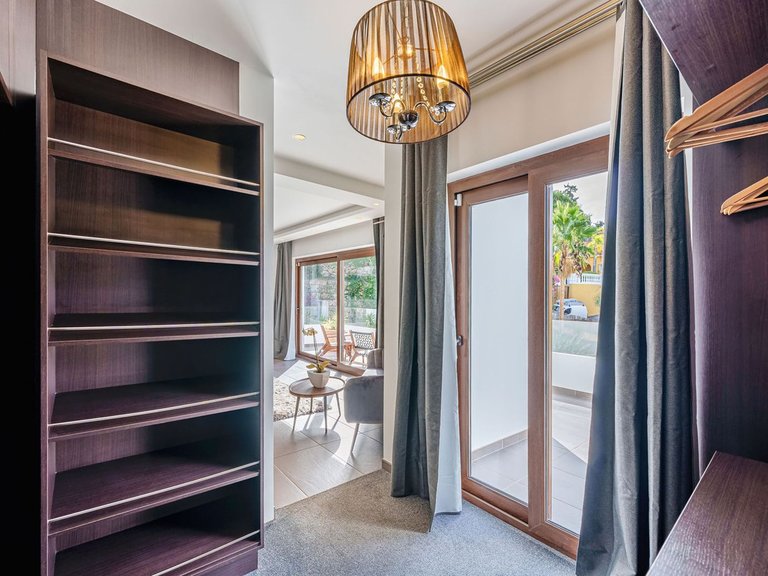 Villa for Sale in El Rosario, Malaga 29