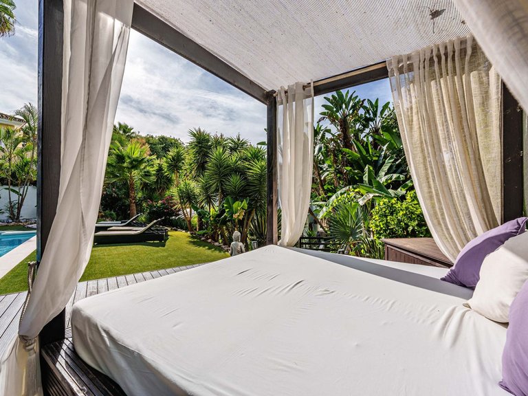 Villa for Sale in El Rosario, Malaga 42