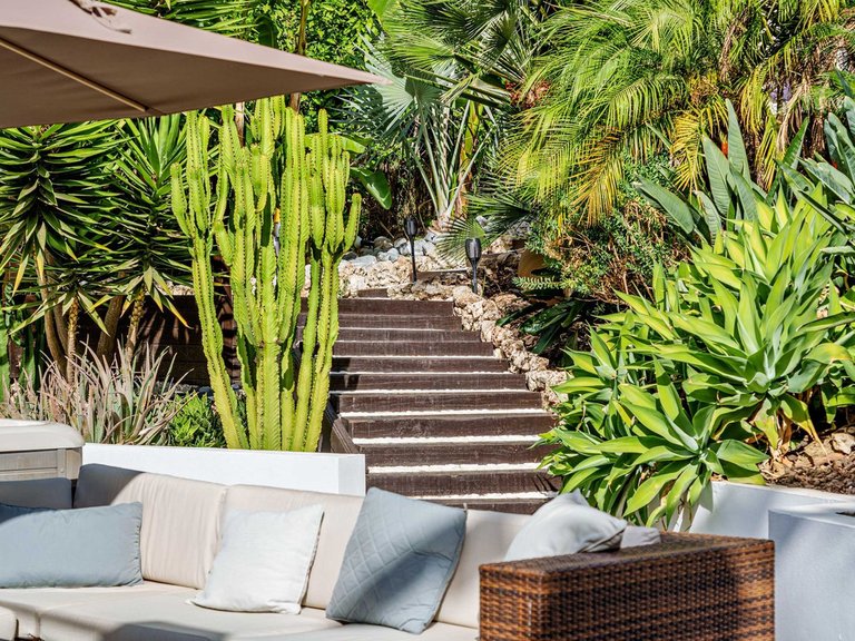 Villa for Sale in El Rosario, Malaga 47