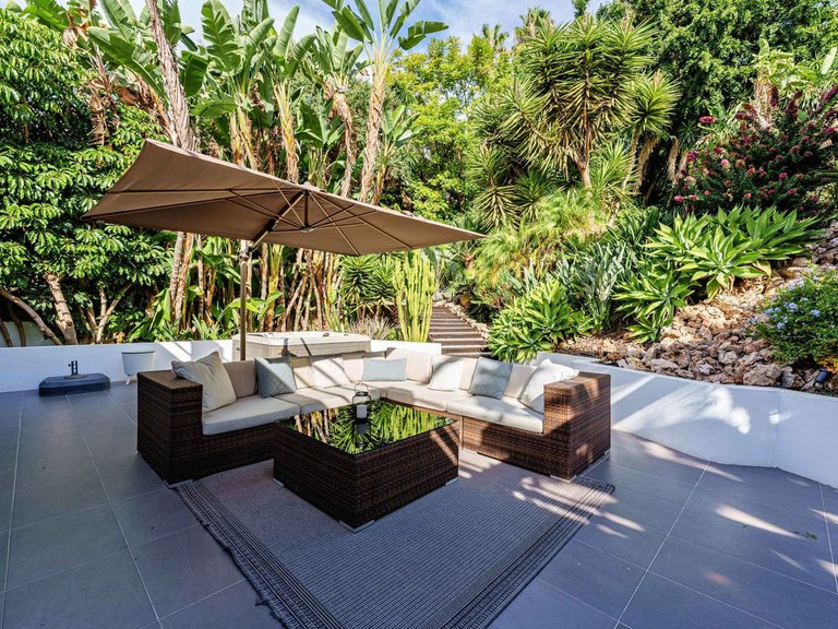 Villa for Sale in El Rosario, Malaga 9