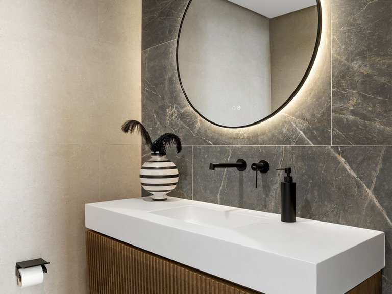 Apartment for Sale in Nueva Andalucía, Malaga 10