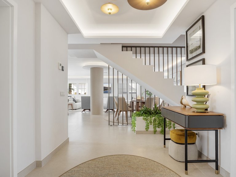 Apartment for Sale in Nueva Andalucía, Malaga 11
