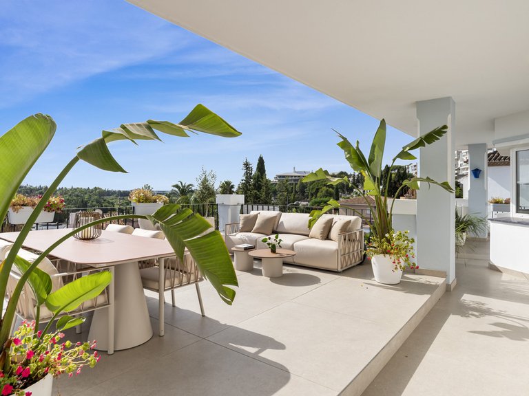Apartment for Sale in Nueva Andalucía, Malaga 13