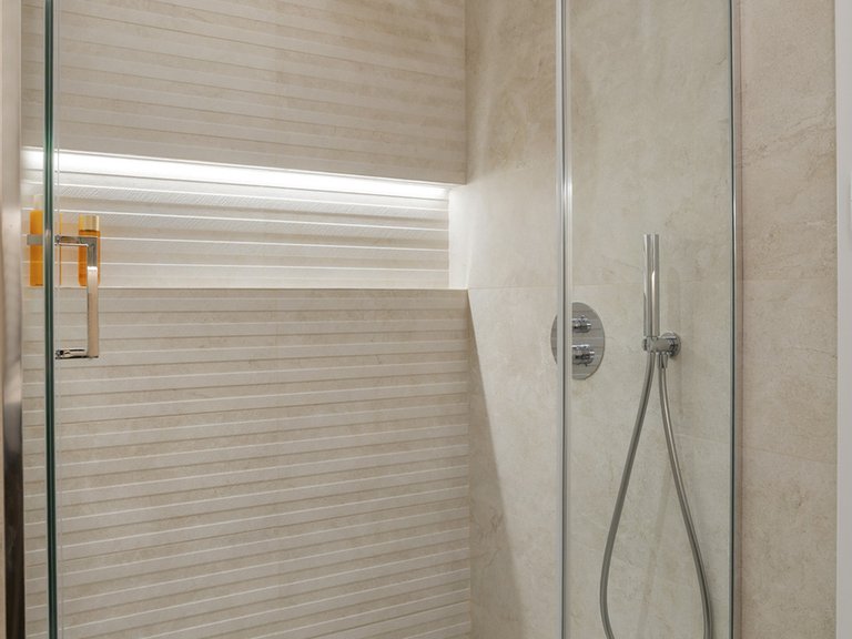 Apartment for Sale in Nueva Andalucía, Malaga 16