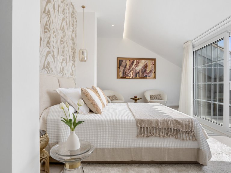 Apartment for Sale in Nueva Andalucía, Malaga 21
