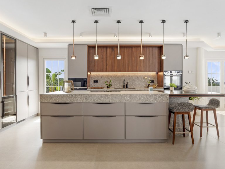 Apartment for Sale in Nueva Andalucía, Malaga 4