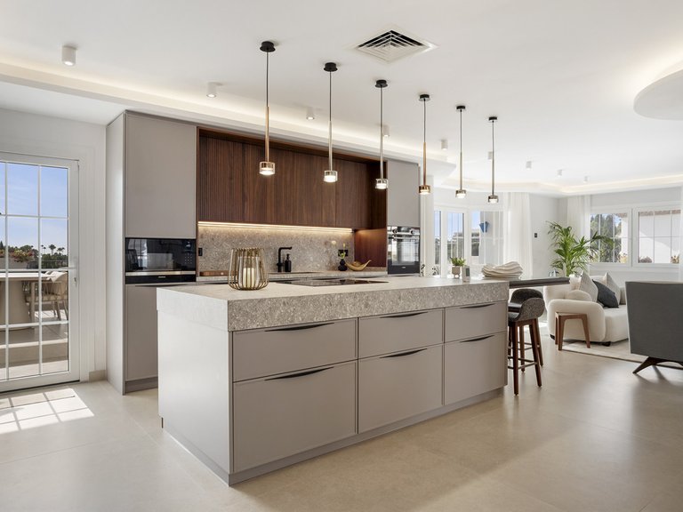 Apartment for Sale in Nueva Andalucía, Malaga 5
