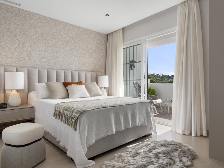 Apartment for Sale in Nueva Andalucía, Malaga 7