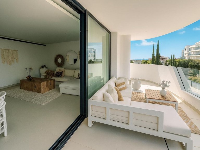 Apartment for Sale in Higueron, Malaga 13
