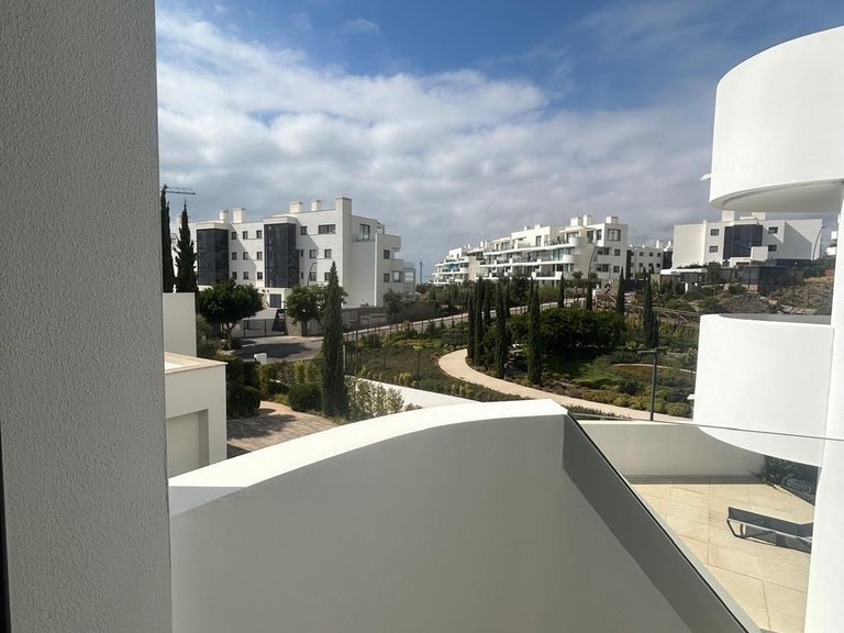 Apartment for Sale in Higueron, Malaga 25