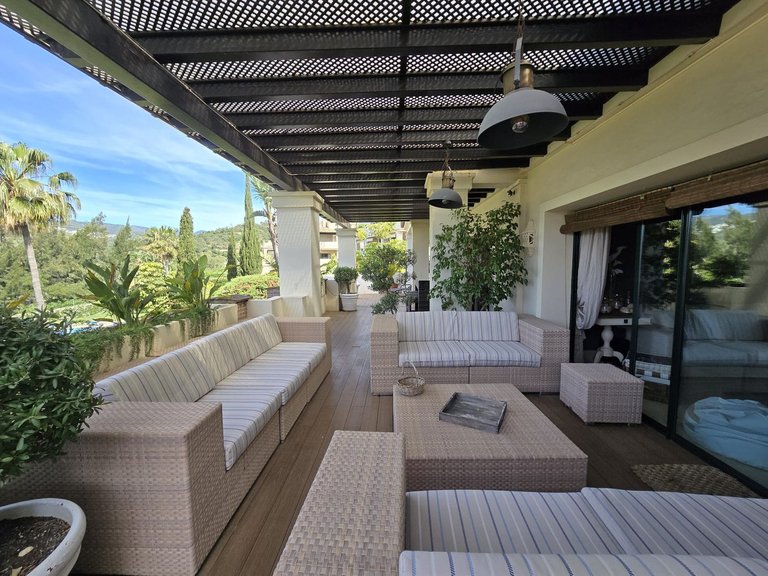 Apartment for Sale in Benahavís, Malaga 10