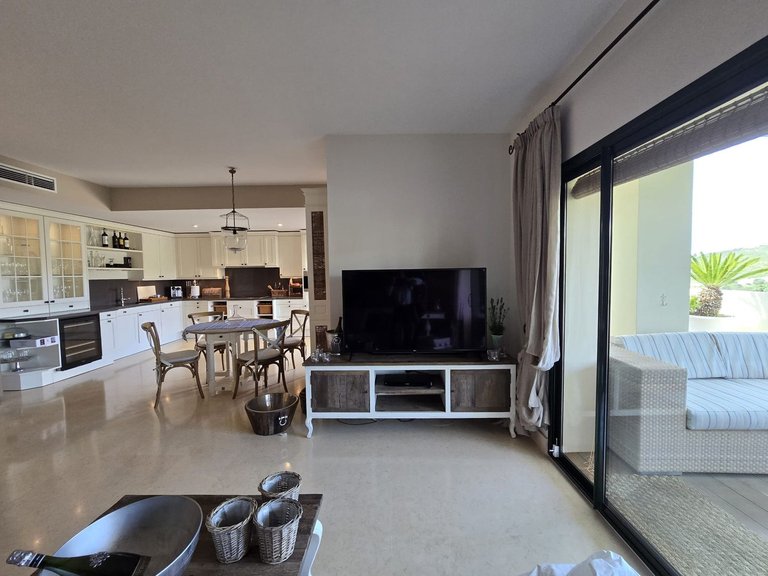 Apartment for Sale in Benahavís, Malaga 17