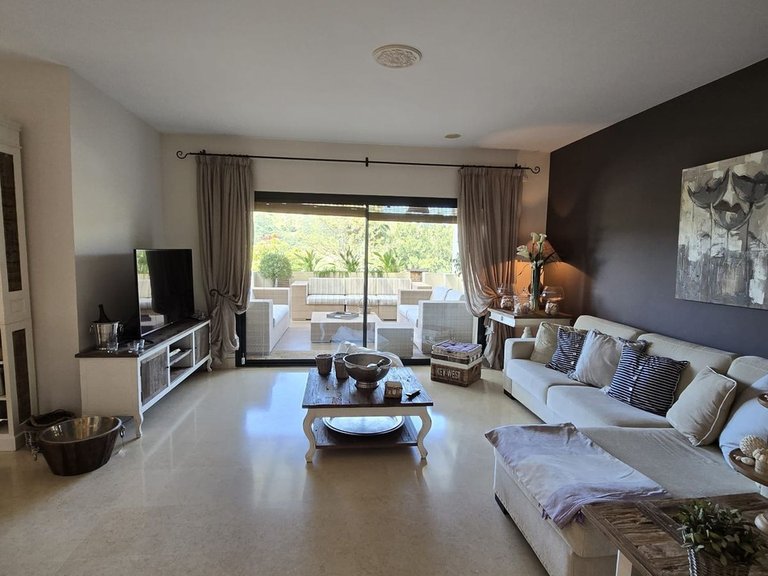 Apartment for Sale in Benahavís, Malaga 23