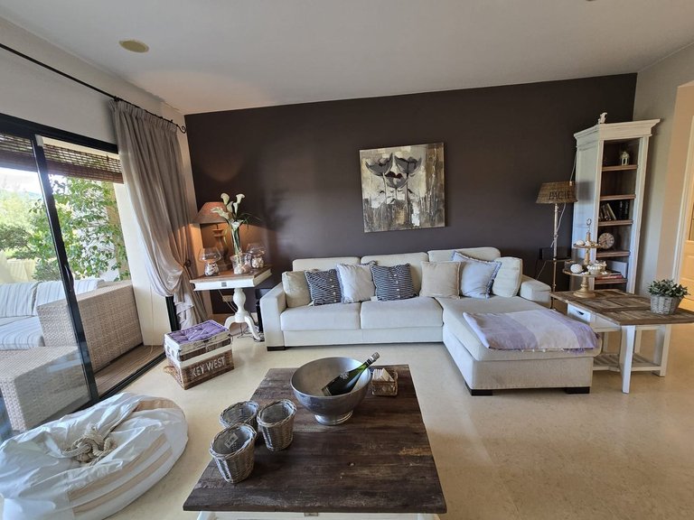 Apartment for Sale in Benahavís, Malaga 25