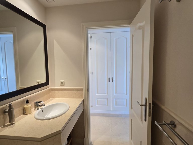 Apartment for Sale in Benahavís, Malaga 35