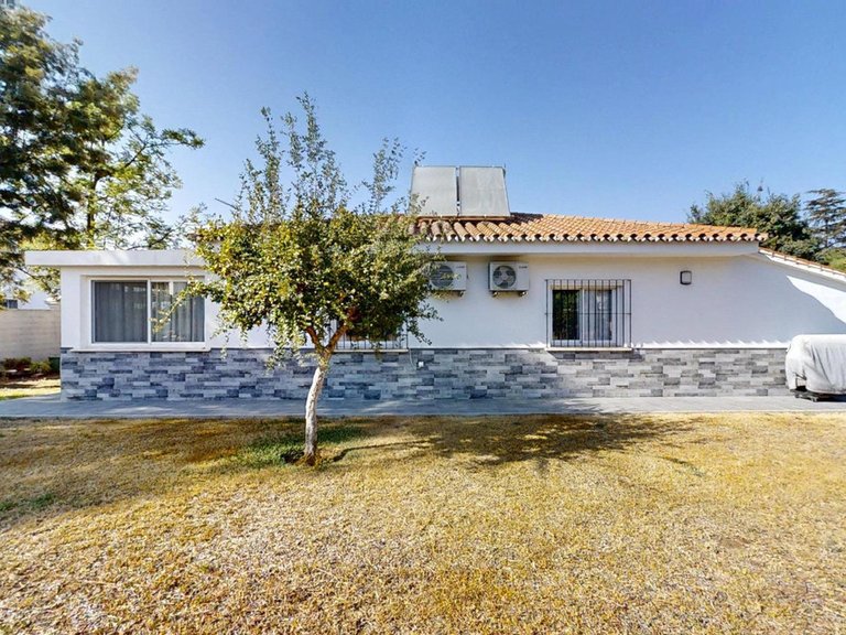 Villa for Sale in Alhaurín De La Torre, Malaga 12