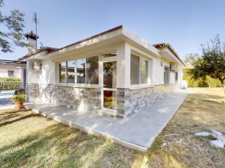 Villa for Sale in Alhaurín De La Torre, Malaga 14