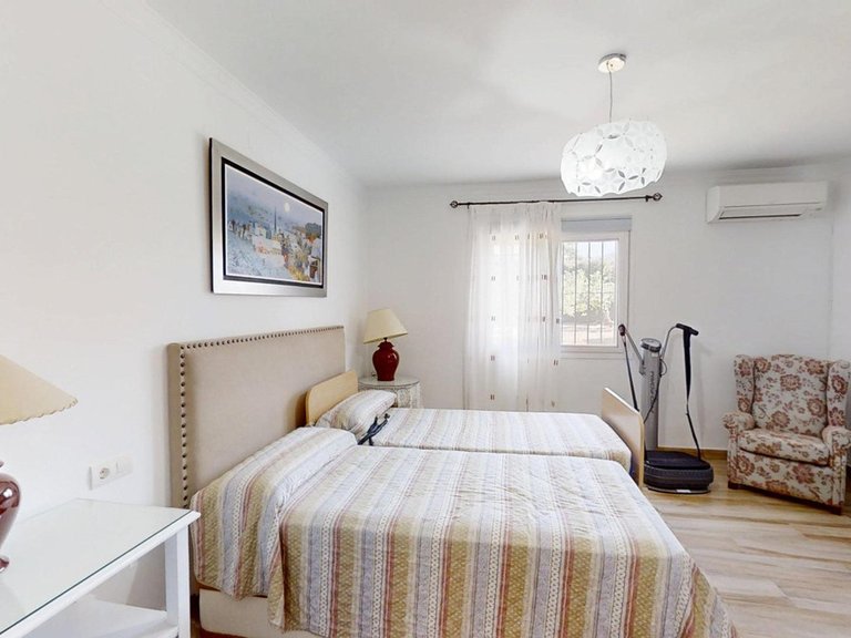Villa for Sale in Alhaurín De La Torre, Malaga 34