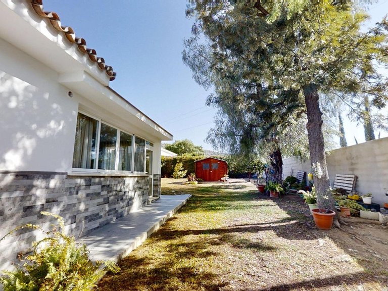 Villa for Sale in Alhaurín De La Torre, Malaga 39