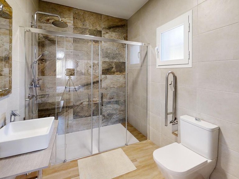 Villa for Sale in Alhaurín De La Torre, Malaga 40