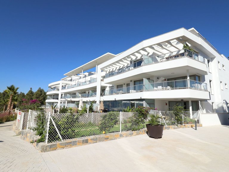 Apartment for Sale in El Chaparral, Malaga 2