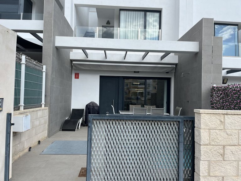 Villa for Sale in Villamartin, Alicante 23