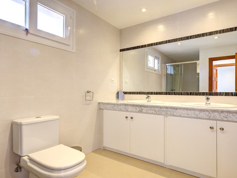 Villa for Sale in Manilva, Malaga 24