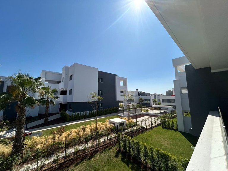 Apartment for Sale in Selwo, Malaga 1
